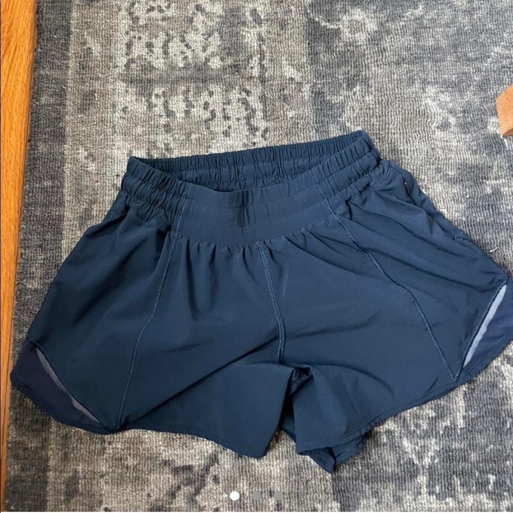 Lululemon hotty hot short